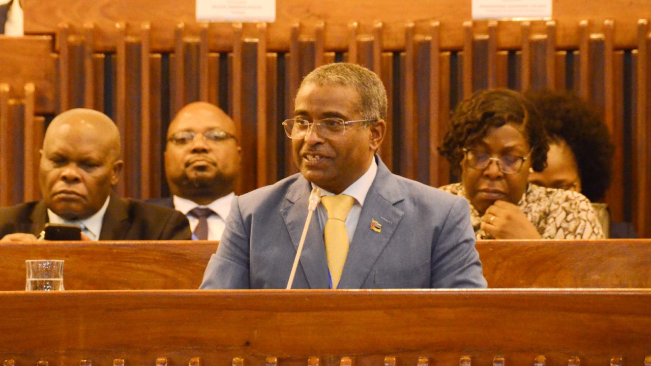 ASSEMBLEIA DA REPÚBLICA APROVA DEFINITIVAMENTE A LEI DO SISTEMA NACIONAL DE SAÚDE